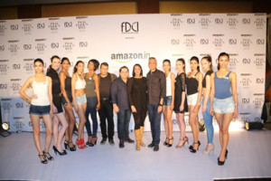Shortlisted-models-with-jury-members-(Ashish-Soni,-Rohit-Gandhi,-Poonam-Bhagat-and-Rakesh-Thakore)-at-the-auditions-for-Amazon-India-Fashion-Week-Autumn-Winter-2015