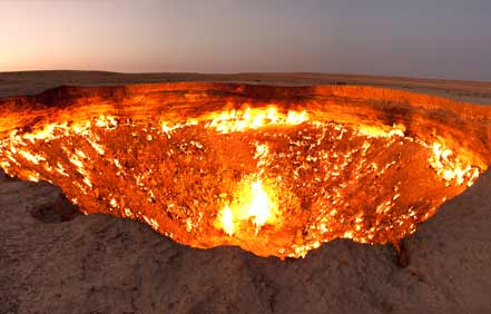 Darvasa_gas_crater_door_to_hell
