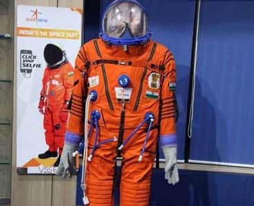 isro-space-suit