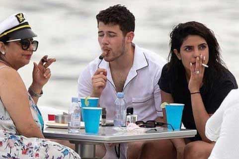 priyanka-chopra-smoking