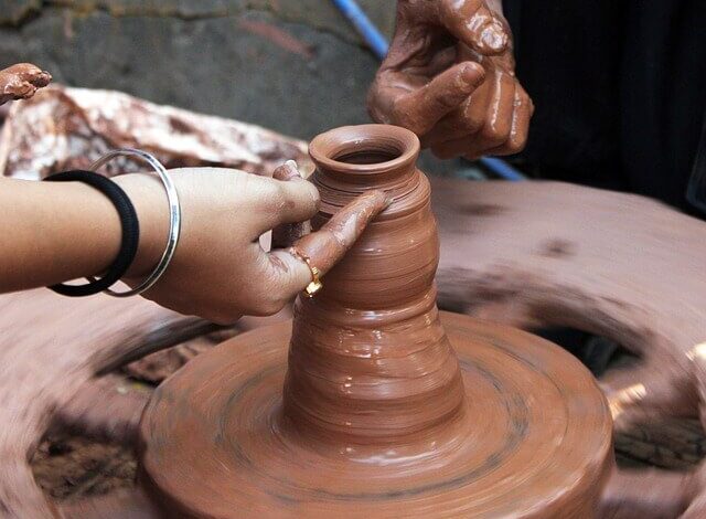 pottery-artisan