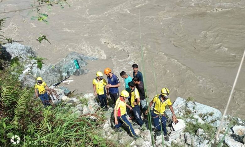 gholtir-rudraprayag-bus-accident-alaknanda-river