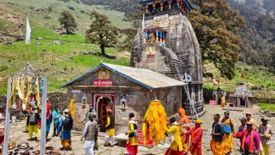 madhmaheshwar-temple